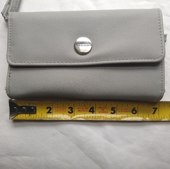 Light gray and silver Tahari wallet and wr… - Picture 3 of 8